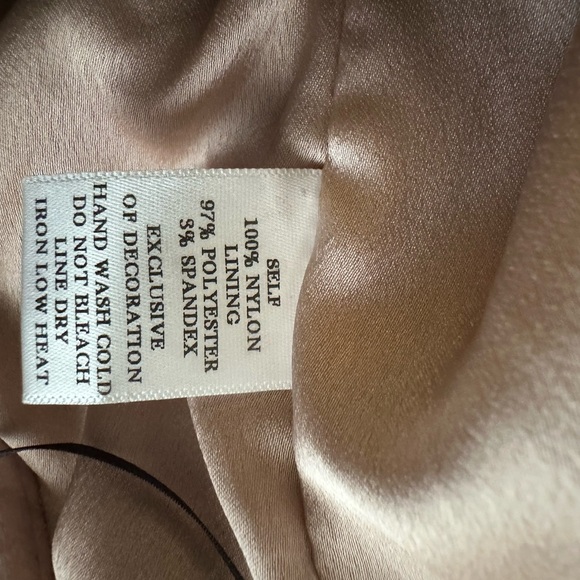 Forever Lovely Lace Cop-Top Black‎ - Picture 9 of 9